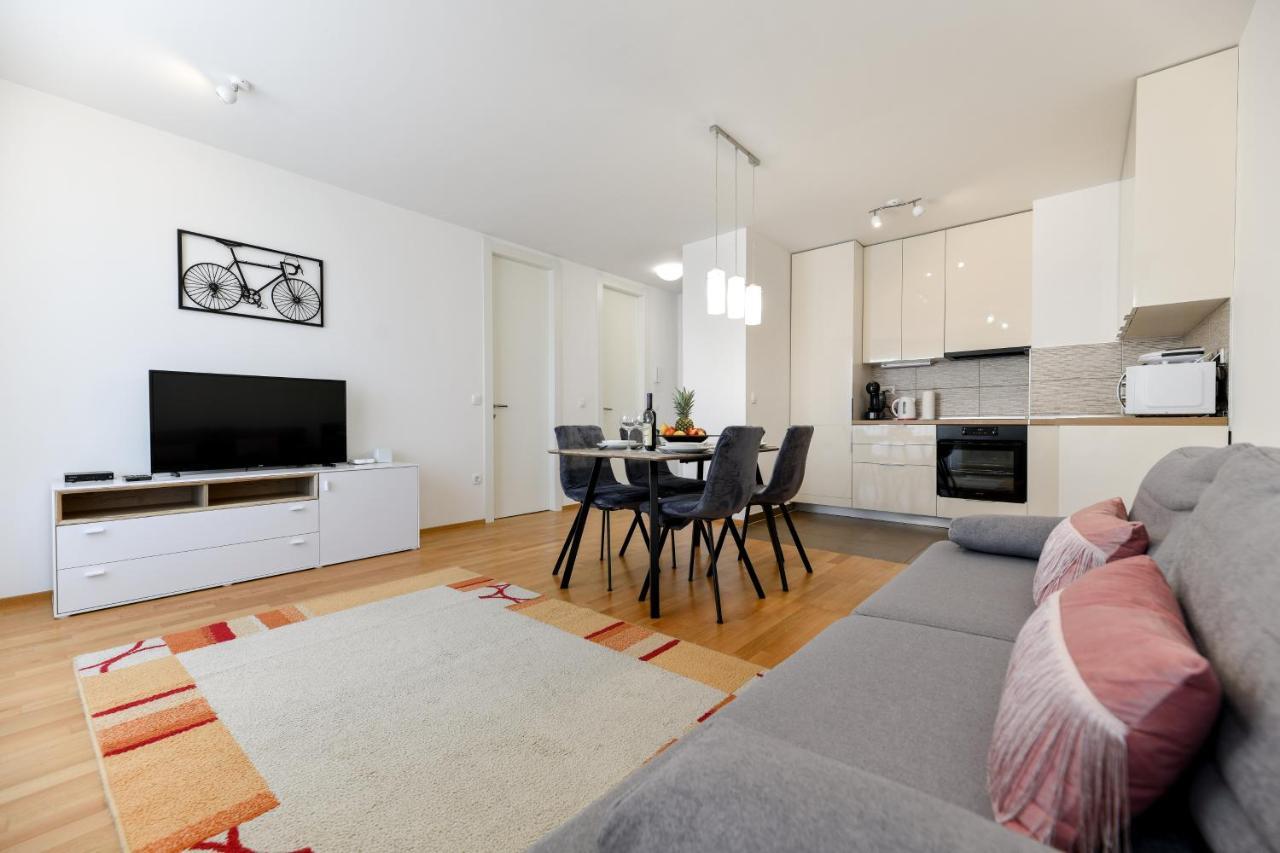Modern Apartment For 2025' Vacation In Zadar Bagian luar foto