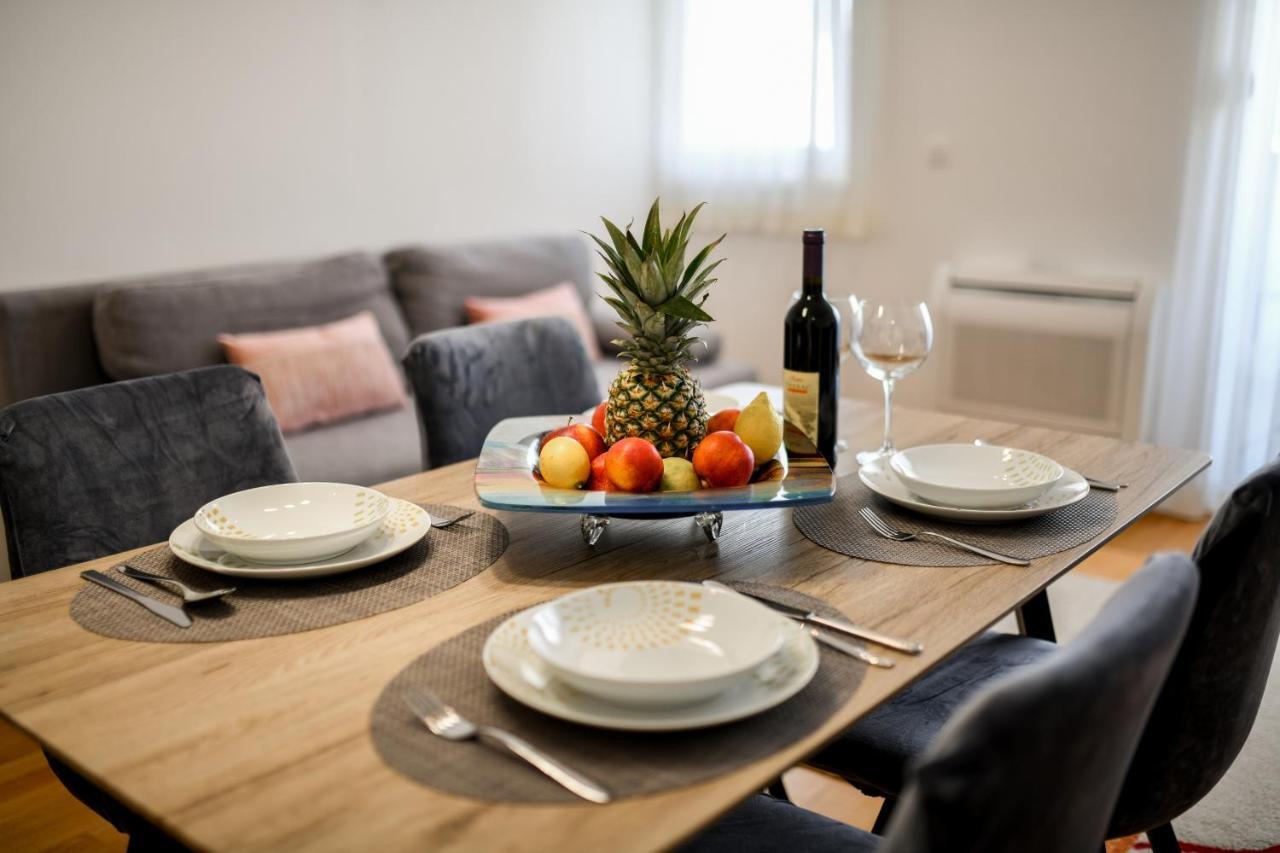 Modern Apartment For 2025' Vacation In Zadar Bagian luar foto