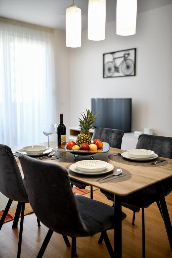 Modern Apartment For 2025' Vacation In Zadar Bagian luar foto