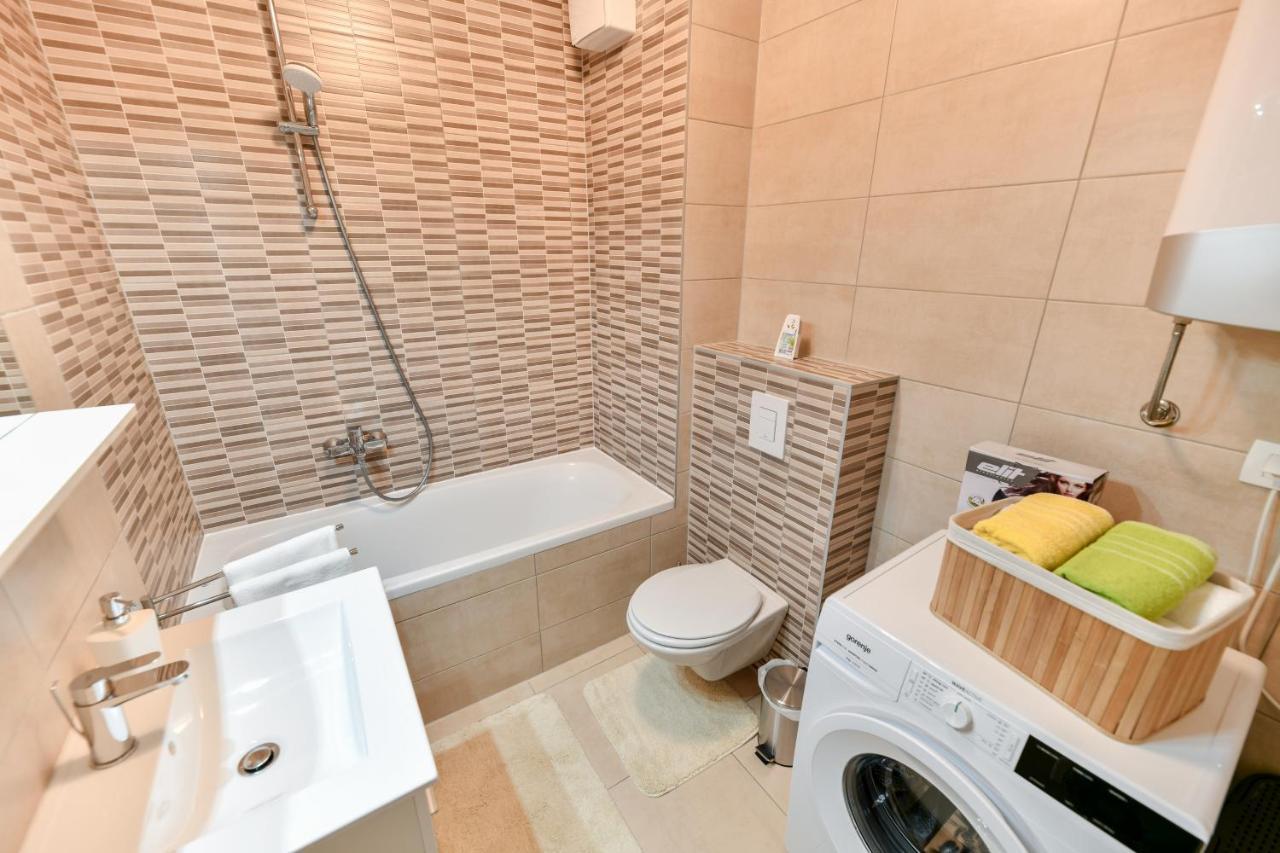 Modern Apartment For 2025' Vacation In Zadar Bagian luar foto