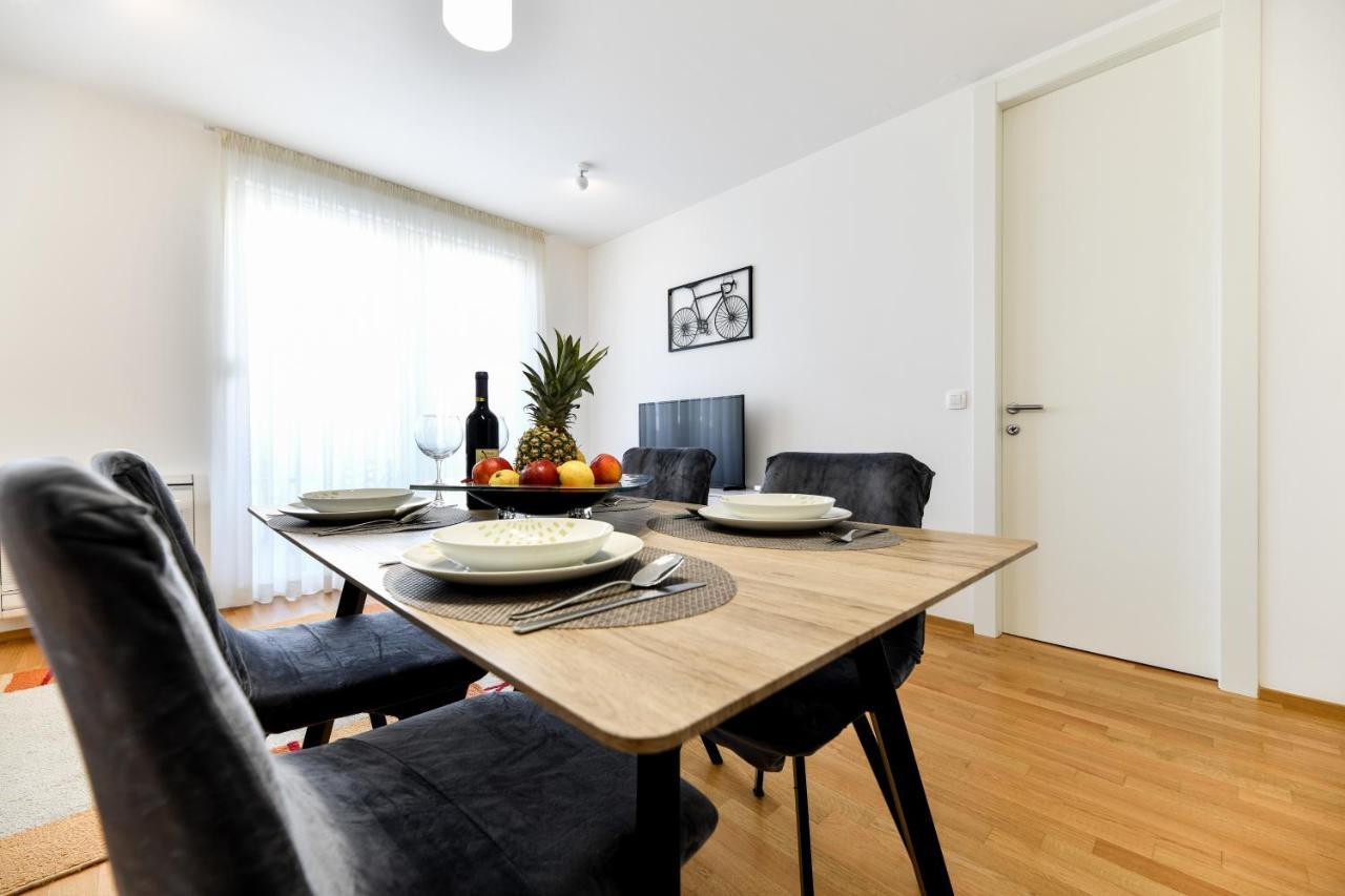 Modern Apartment For 2025' Vacation In Zadar Bagian luar foto